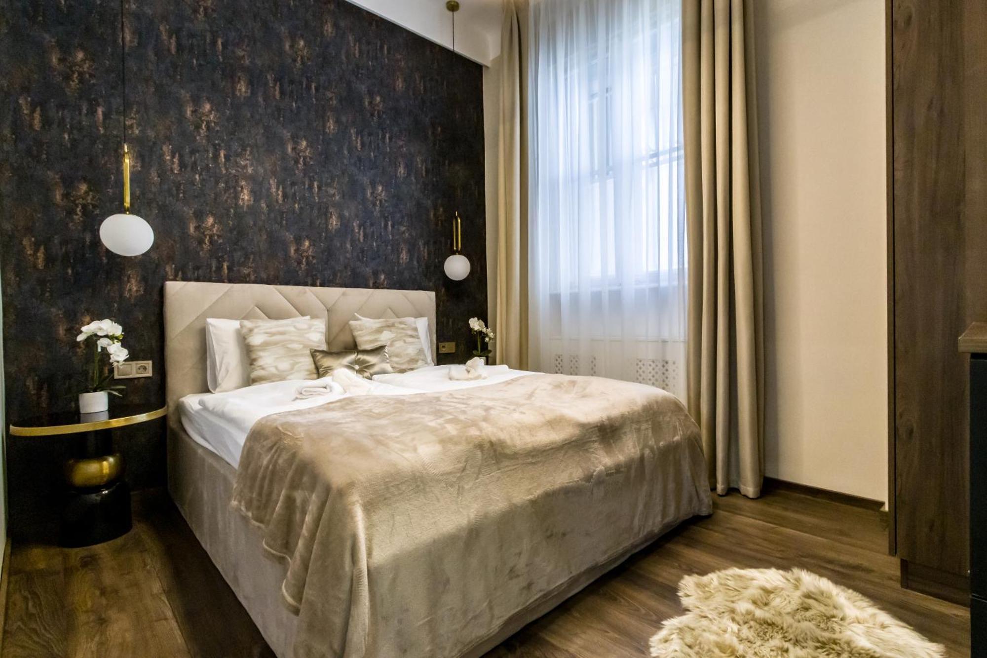 N16 Deluxe Apartment Boedapest Buitenkant foto