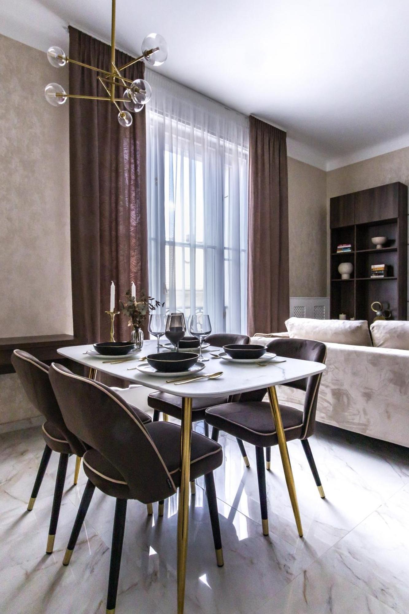 N16 Deluxe Apartment Boedapest Buitenkant foto