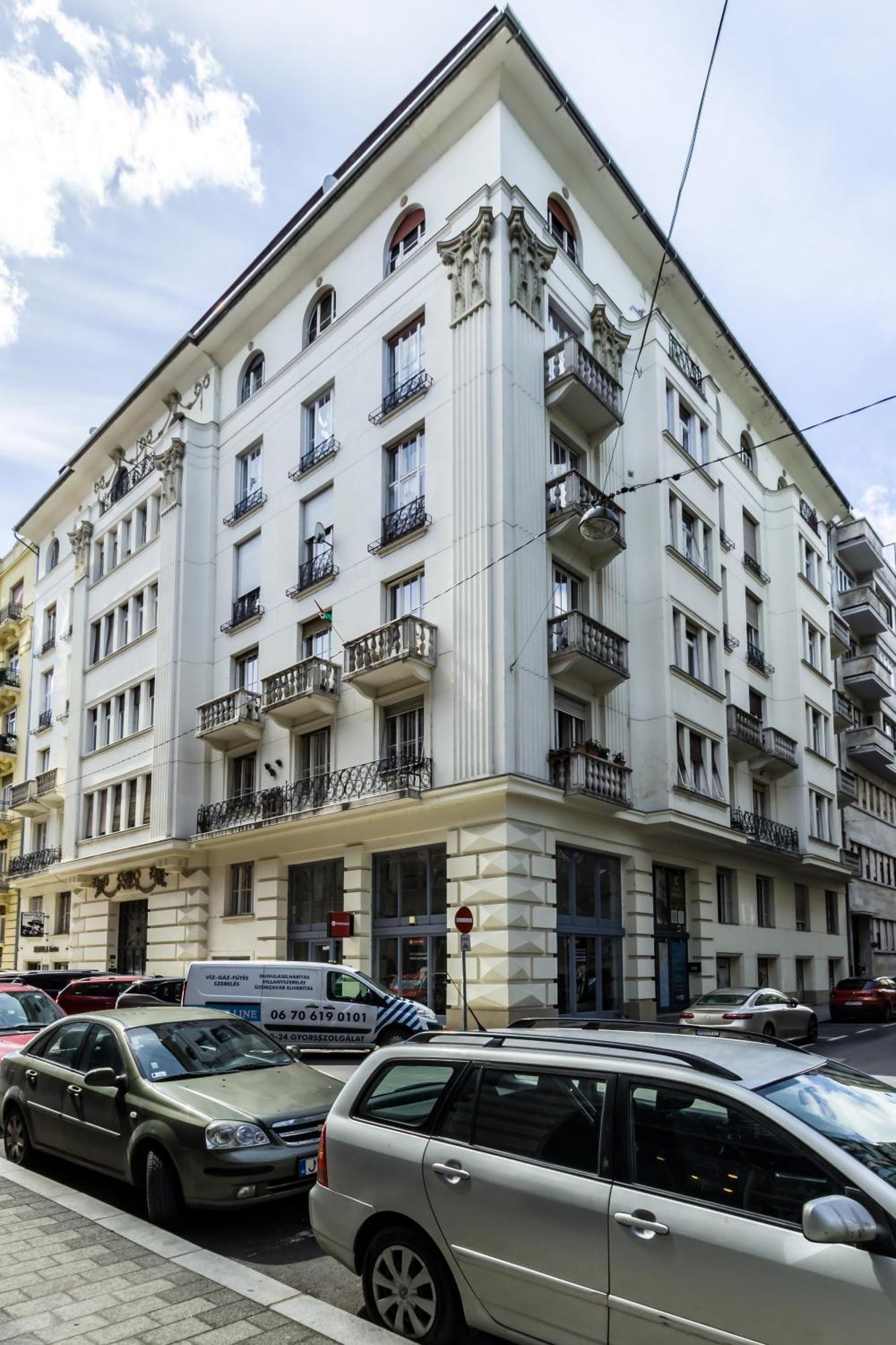 N16 Deluxe Apartment Boedapest Buitenkant foto